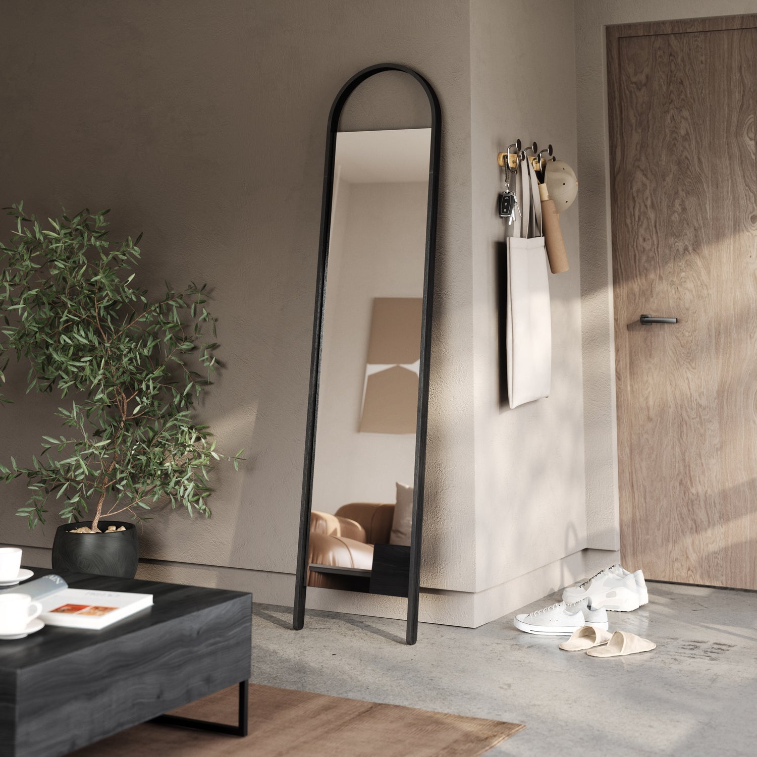 Umbra Bellwood Leaning Mirror Black