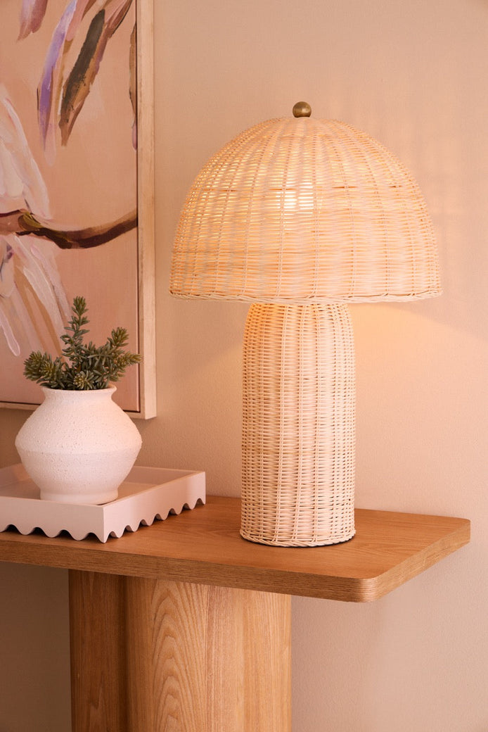 Amalfi Gracen Table Lamp Natural