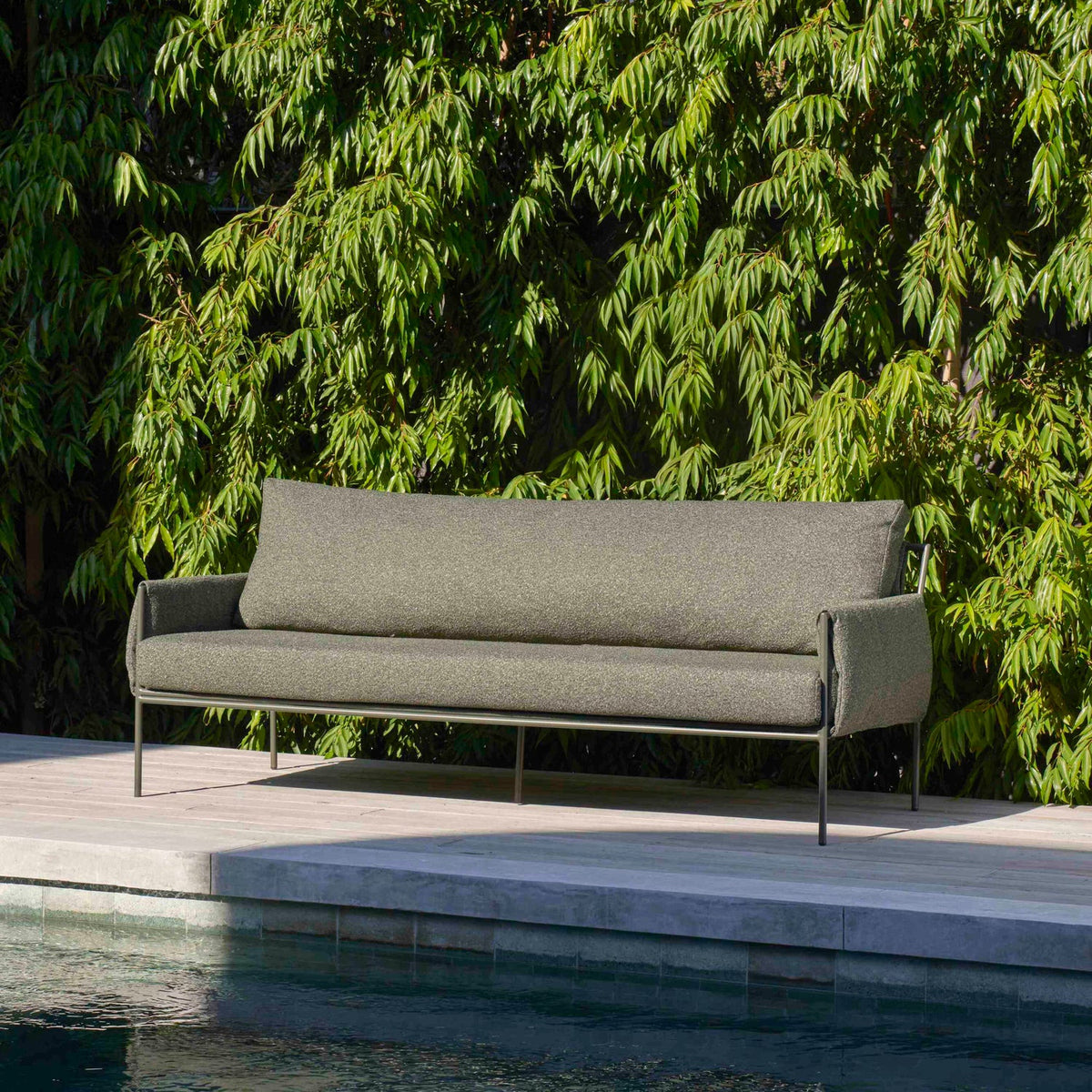 Renly Outdoor Sofa Green