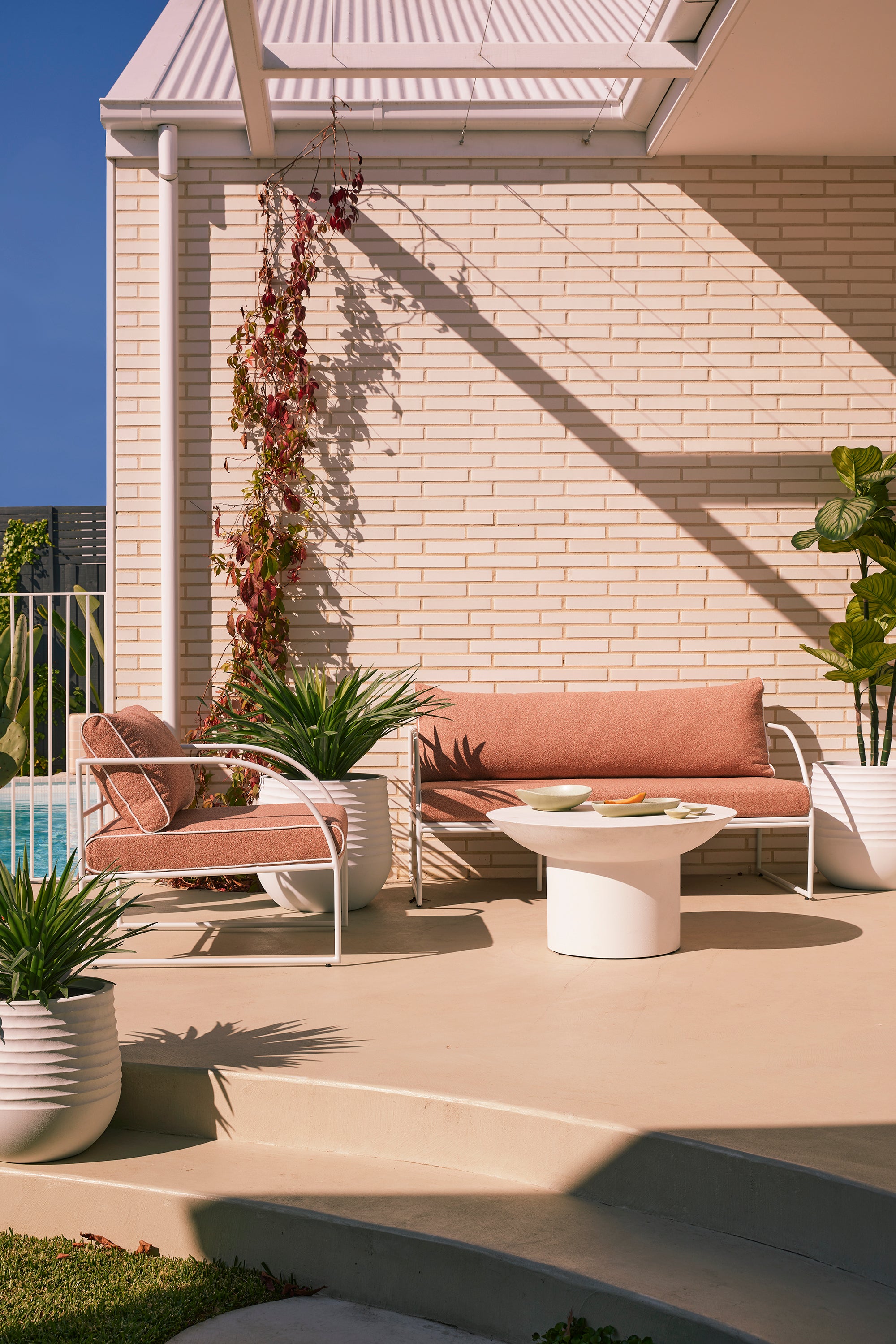 Reeve Outdoor Arm Chair Pink & White