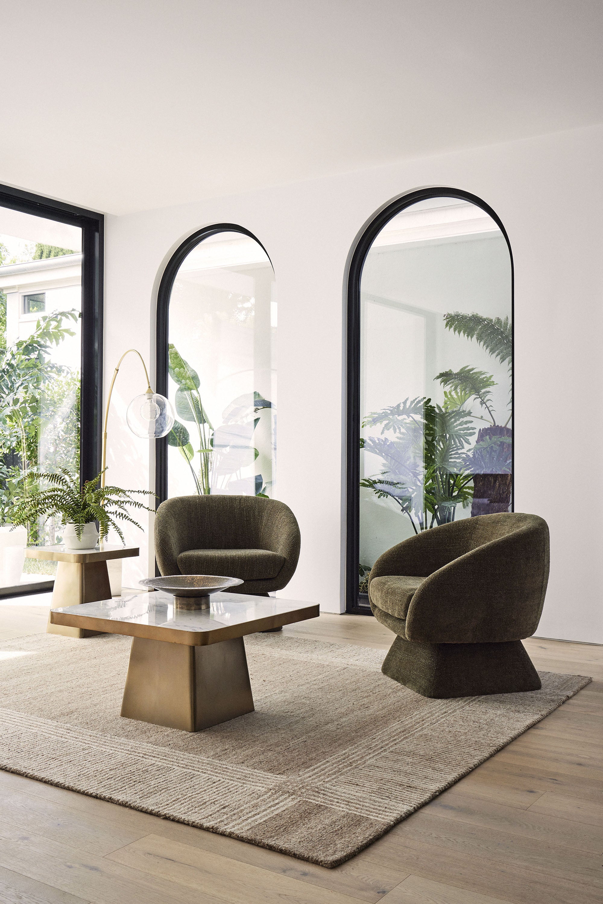 Cailen Floor Lamp Brass & White